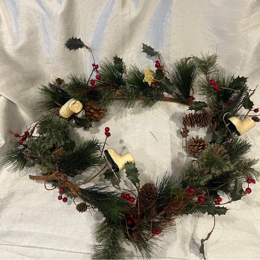 4’ Festive Holiday Garland with Red‎ Berries and Pinecones & ice skates